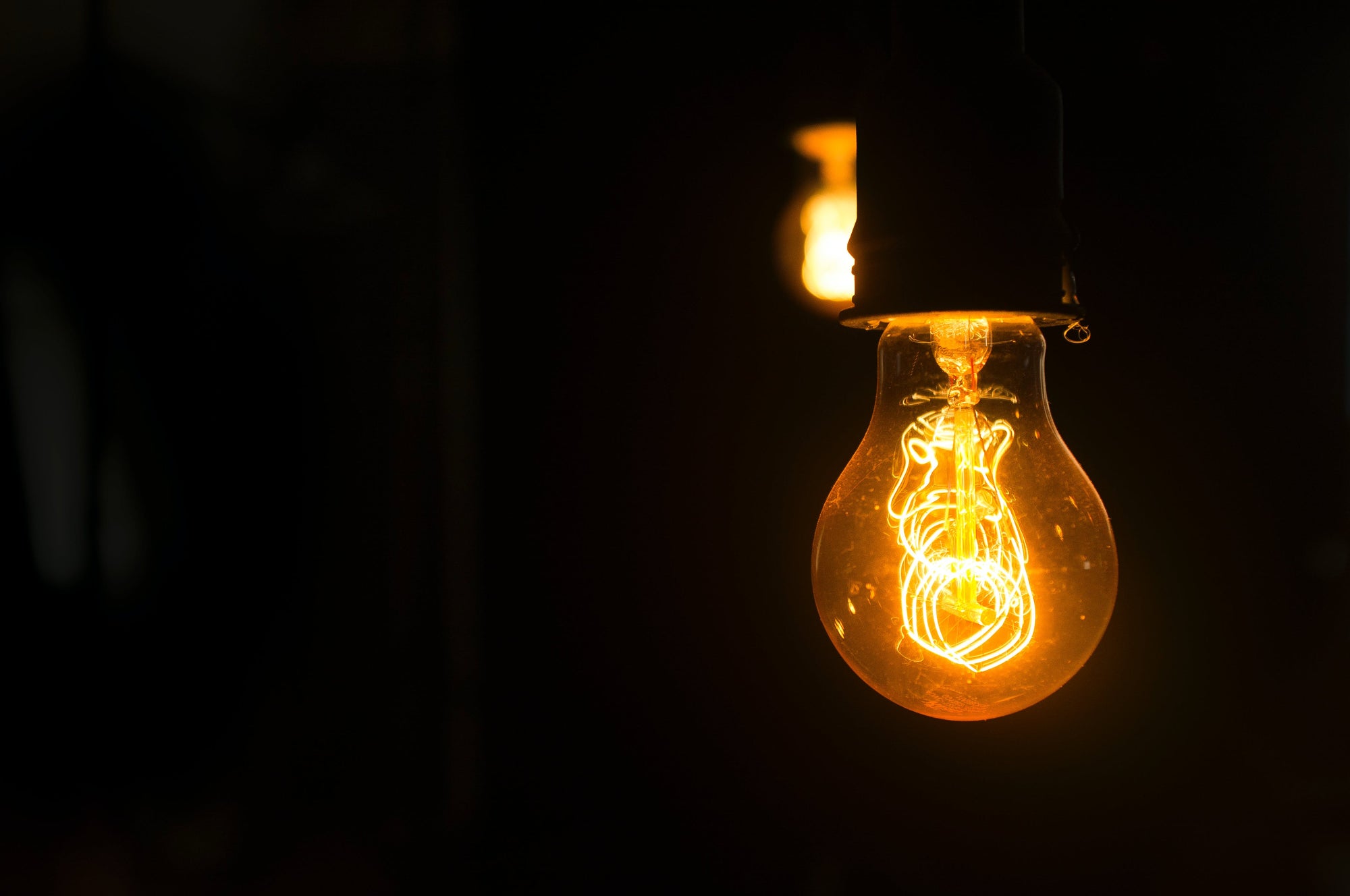 Eco-Luz: Cómo las Luces Inteligentes Pueden Contribuir a un Hogar Sostenible