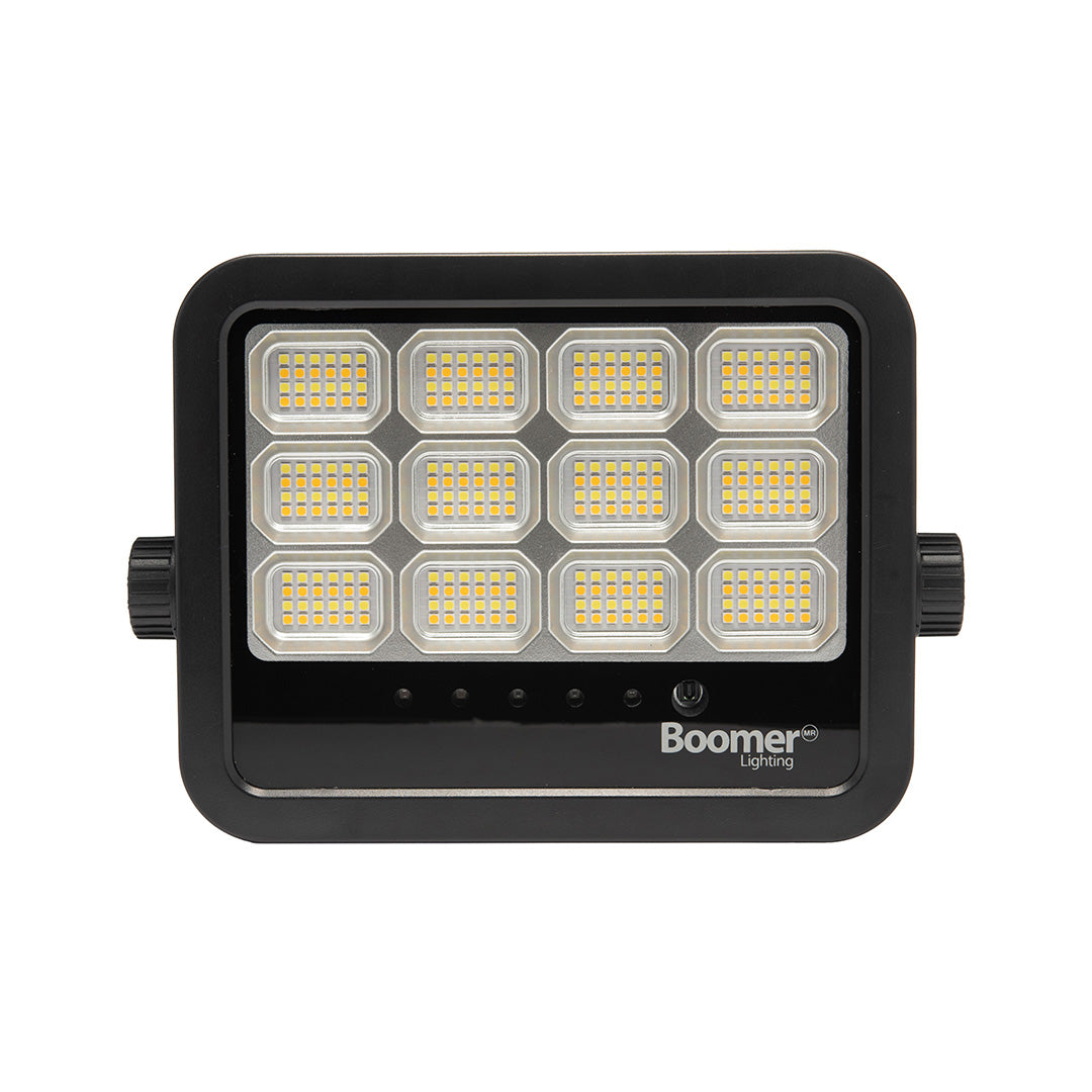 REFLECTOR CON PANEL SOLAR 3CCT, 100W, BLANCOS DINAMICOS, 1100 LM