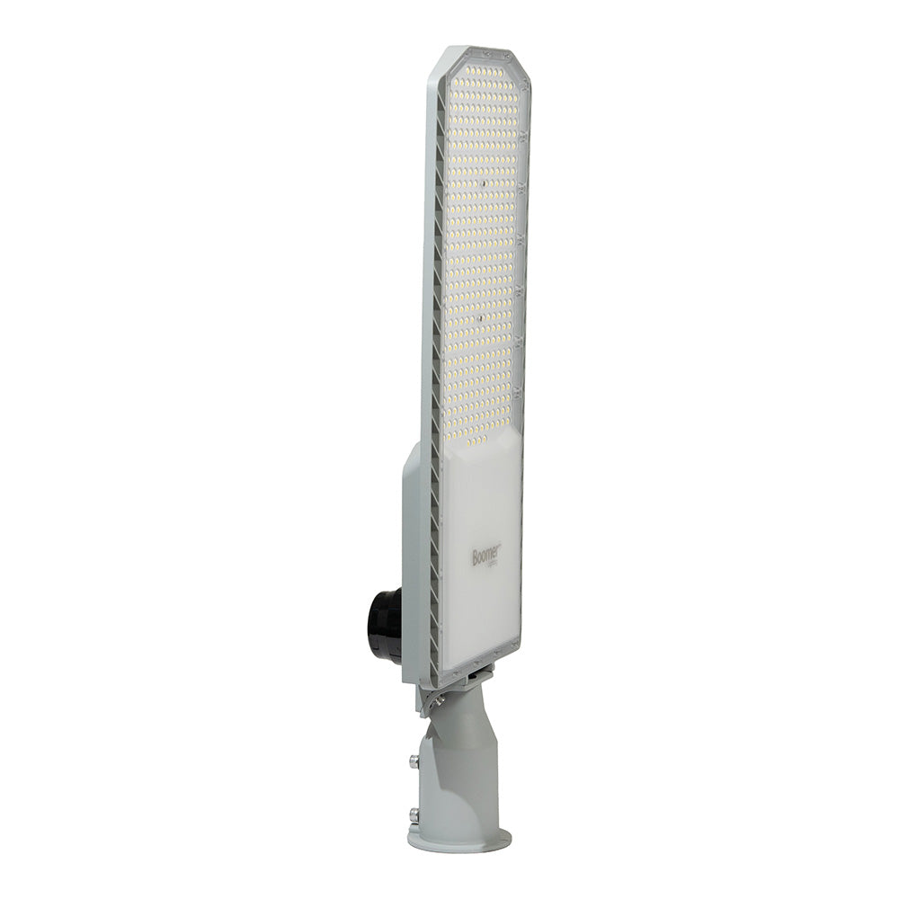 LUMINARIA URBANA CON BASE NEMA 3 PINES 200W LUZ FRÍA IK08