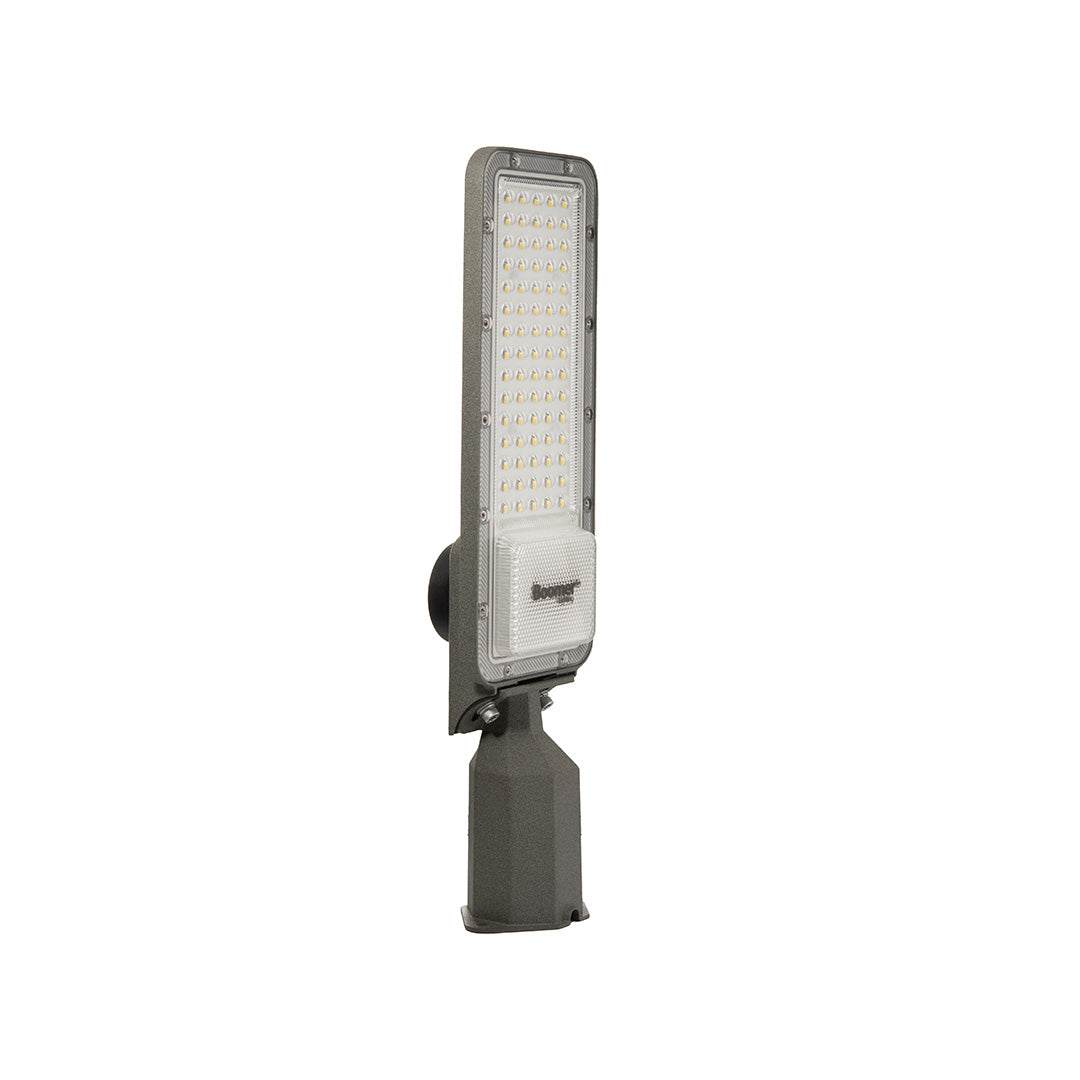 LUMINARIA SUBURBANA CON BASE NEMA 3 PINES 50W LUZ FRÍA, IK08
