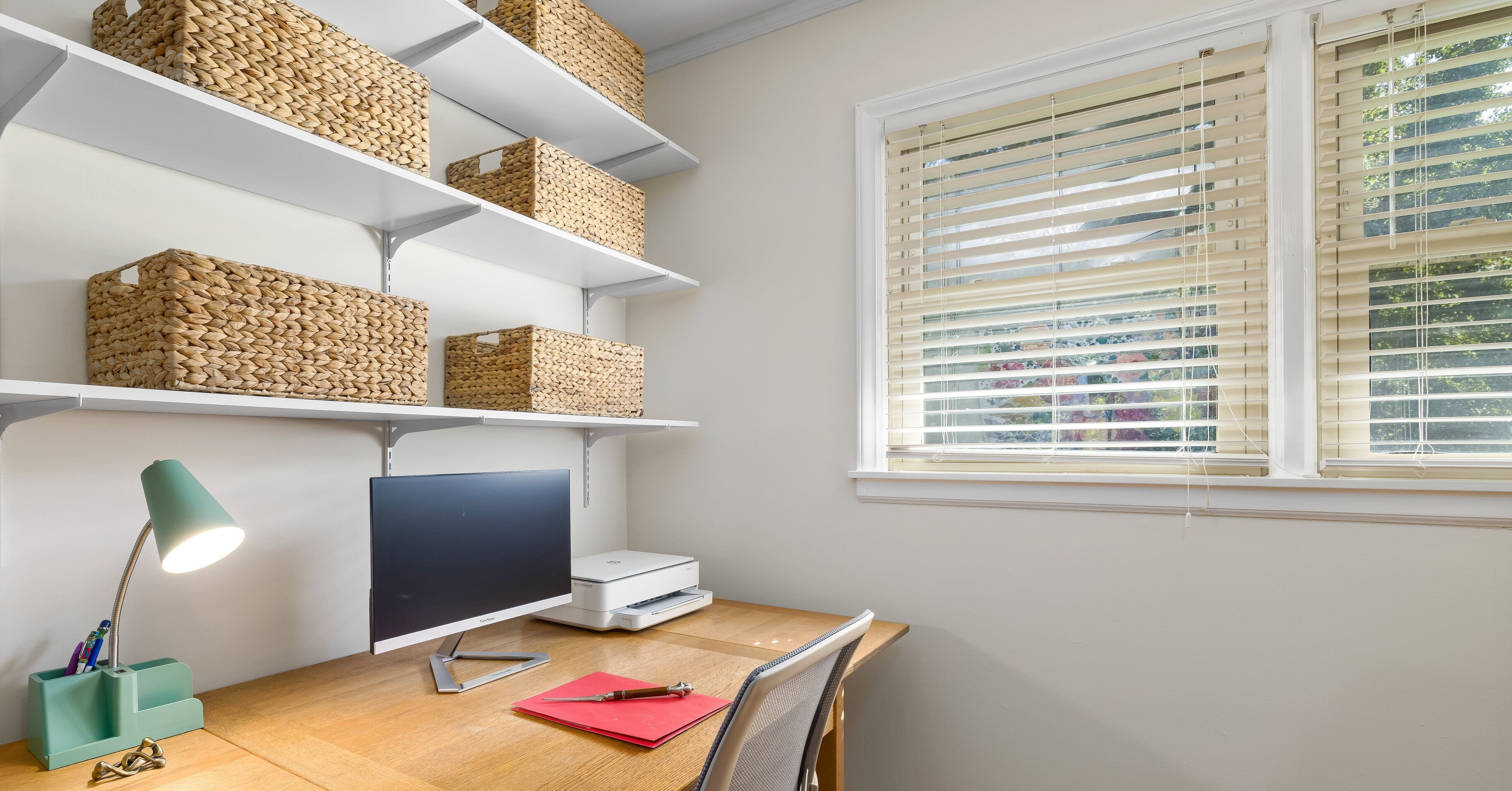 Iluminando Espacios Pequeños: Estrategias Creativas para Maximizar la Luz en Ambientes Compactos