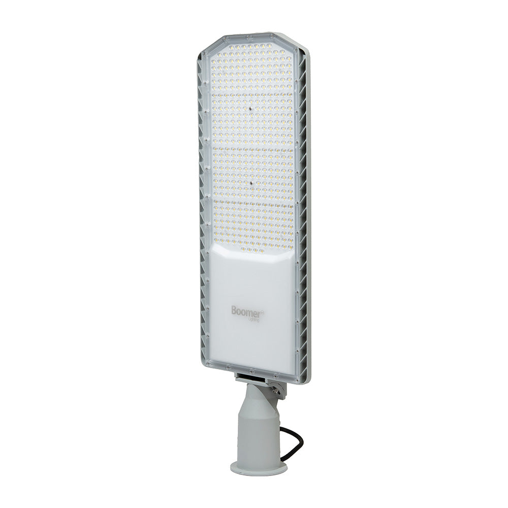 LUMINARIA URBANA CON BASE NEMA 3 PINES 200W LUZ FRÍA IK08